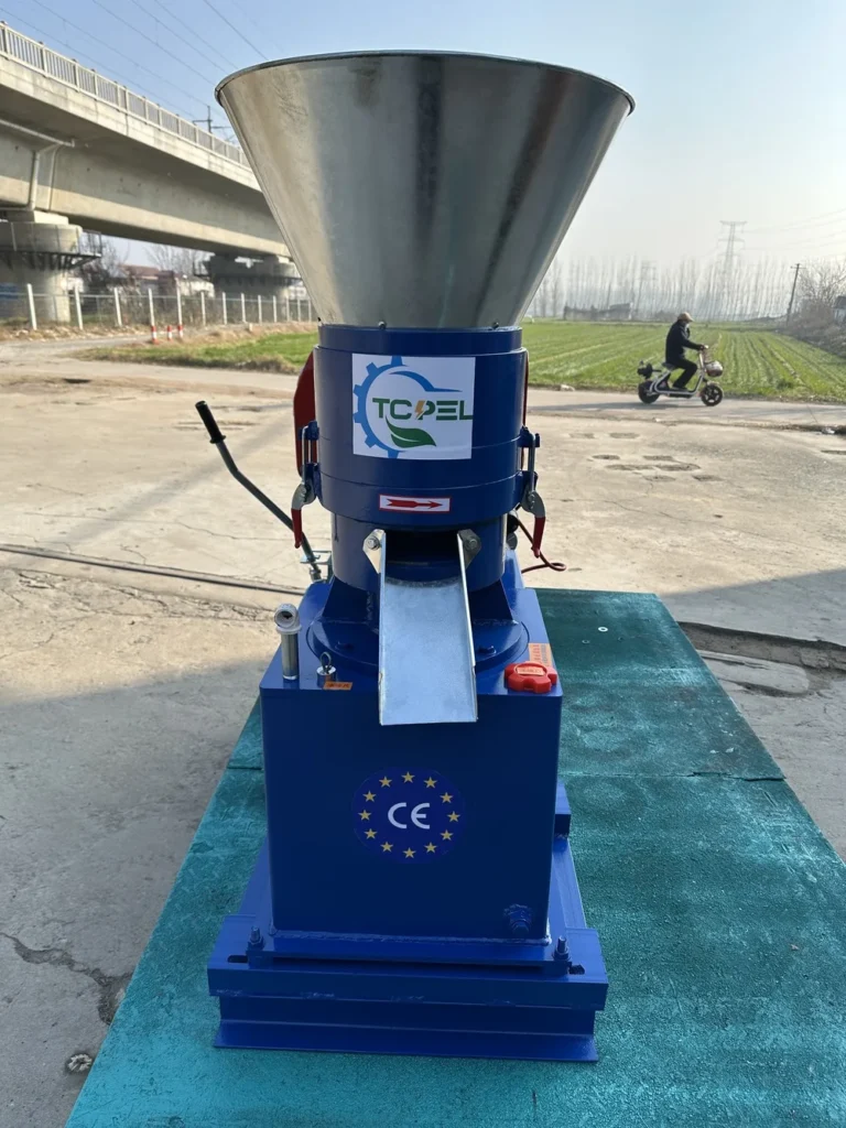 TCPEL diesel engine feed pellet machine for farms without stable electricity